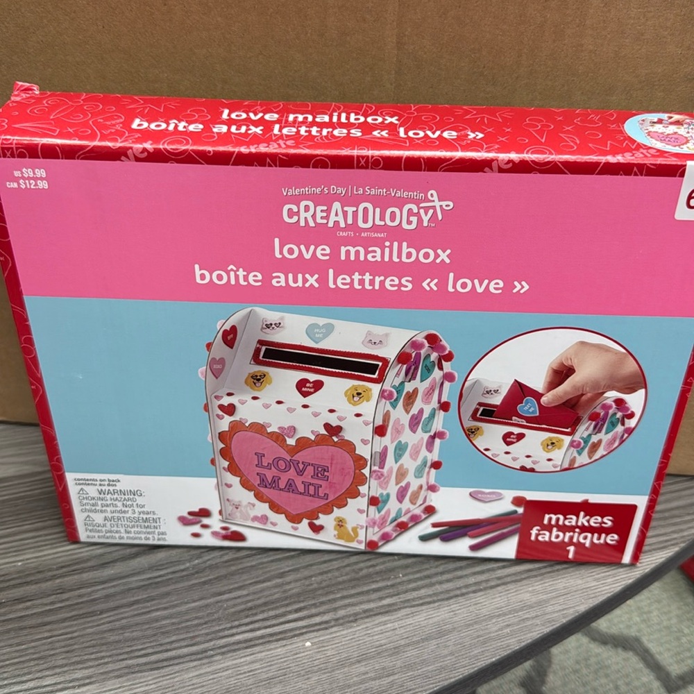 Creatology Valentine’s Day Love Mailbox kit diy Love Mail Mailbox chipbo…